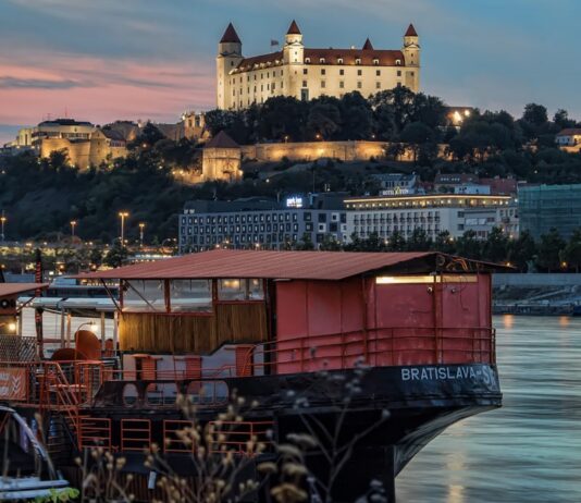 Varšava zostala za Bratislavou. Prestížne hodnotenie ukázalo silné stránky slovenského hlavného mesta prenájom, bratislava