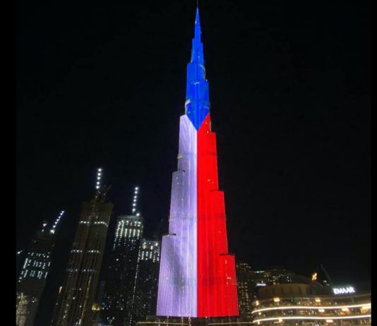 Burj Khalifa sa nečakane rozžiarila farbami Československa!