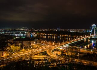 Realitný trh v Bratislave explodoval. Za predajmi stoja daňové zmeny bratislava