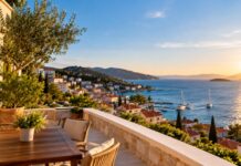 Apartmán pri mori ako investícia? Pred presunom úspor si treba prepočítať viac než jeho cenu